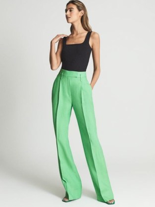 REISS GRACEY Wide Leg Tailored Trousers Green ~ women’s vibrant summer clothes