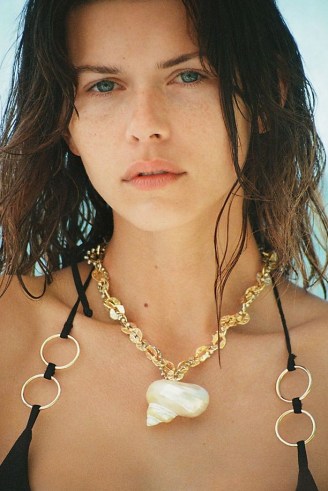 Ethereal Whites Chain Link Shell Necklace / sea inspired pendant necklaces / summer statement jewellery / ocean themed pendants