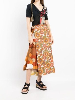 colville floral-print asymmetric midi skirt – 70s retro flower printed skirts – women’s asymmetrical fashion – womens clothes with 1970s vintage style prints and colours – FARFETCH luxury designer clothing - flipped