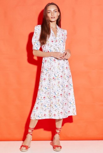 LALAGE BEAUMONT Isobel Floaty Feminine Shirt-dress in Delicate Printed Silk / floral short sleeved tea dresses - flipped