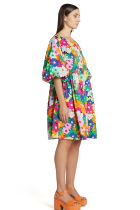 gorman FLOWER MARKET SMOCK DRESS – vibrant floral print balloon sleeved dresses – bright retro flower prints – women’s organic cotton summer clothes with volume - flipped