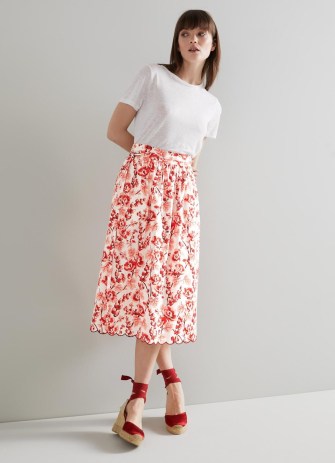 L.K. BENNETT Hodgkin White Cotton English Rose Print Skirt / tie waist floral print scalloped hem skirts / feminine summer fashion - flipped