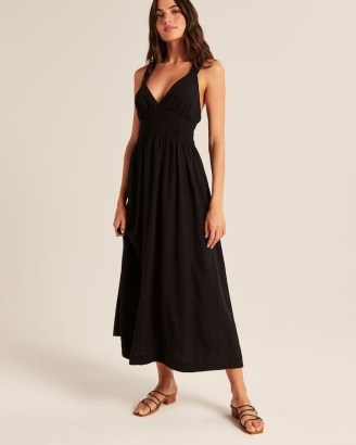Abercrombie & Fitch Scrunchie Strap Maxi Dress in Black | sleevelss plunge front dresses | gathered ruched straps - flipped