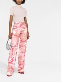 Alessandra Rich camouflage-print cargo jeans – women’s pink denim designer fashion – side pocket detail – farfetch – camo prints