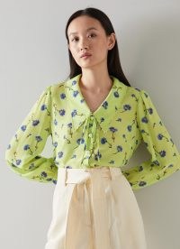L.K. BENNETT Beecham Lime Cornflower Print Scallop Collar Silk / vintage style floral blouse / feminine blouses with oversized collars / retro colours / ladylike clothes