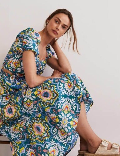 Boden Florence Cut-out Midi Dress Chesapeake Bloomsbury – bold floral prints – women’s printed short sleeved summer dresses