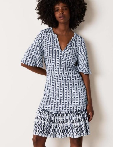 Boden Notch Neck Tiered Jersey Dress French Navy, Petal Geo – blue and white mixed print wide sleeve dresses - flipped