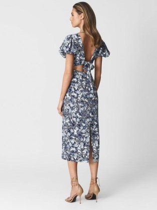 REISS JENNAH PRINTED PUFF SLEEVE MIDI DRESS BLUE / cut out tie back detail floral dresses / deep V-plunge front necklines / women’s summer clothes with plunging neckline / puffed sleeves - flipped