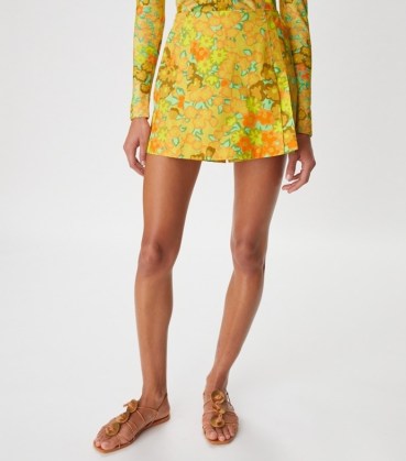 Tory Burch BLOSSOM POPLIN SKORT ~ yellow floral retro print skorts ~ women’s vintage inspired summer fashion - flipped