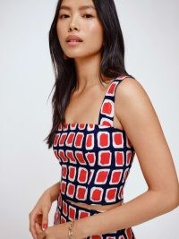 Reformation Vio Linen Top in Napoli – printed square neck wide shoulder strap crop tops – smocked back bodice – chic cropped fashion