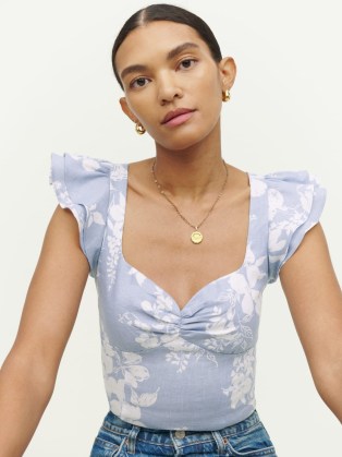 Reformation Vivian Linen Top in Aliso / light blue floral flutter sleeve tops / ruffled sleeves / feminine summer fashion / sweetheart neckline