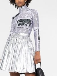 Alexander McQueen pleated A-line mini skirt in silver / women’s metallic skirts / womens designer fashion / farfetch