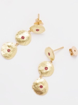 ALIA BIN OMAIR Ruby & 18kt gold drop earrings ~ luxe triple drops ~ women’s textured ancient style jewellery ~ MATCHESFASHION - flipped