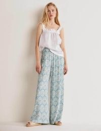 Boden Grace Crinkle Wide Leg Trouser Larkspur, Oriental Diamond / women’s floral print summer trousers / feminine prints on womens clothes