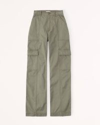 Abercrombie & Fitch Relaxed Utility Pants in Green – women’s casual cotton pocket detail trousers – womens utilitarian inspired fashion