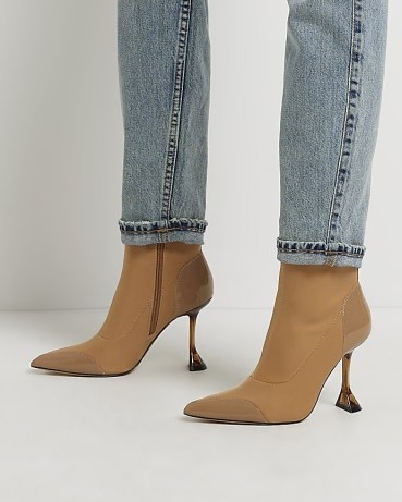 RIVER ISLAND BEIGE WIDE FIT SCUBA PATENT BOOTS ~ pointed toe flared skinny heel boots - flipped