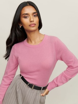 Reformation Cashmere Crew in Lola | women’s soft jumpers | essential luxe knitwear | womens crewneck sweaters