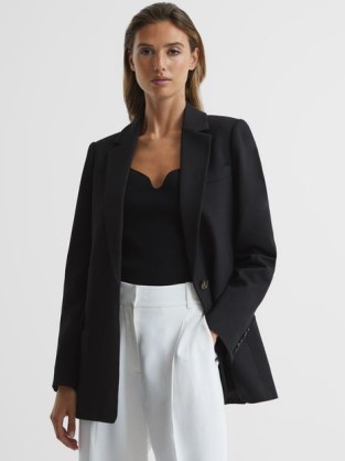 REISS JESSE SINGLE BREASTED BOYFRIEND BLAZER BLACK ~ women’s chic wardrobe essentials ~ womens smart jackets with lightly padded shoulders