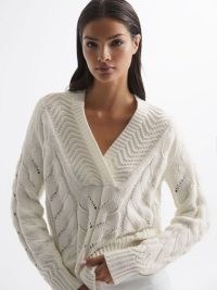 REISS CLAUDINE CABLE KNIT SHAWL NECK JUMPER IVORY / women’s chic chunky knits