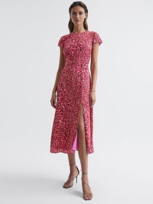 REISS LIVIA PRINTED CUT-OUT BACK MIDI DRESS RED / elegant occasion dresses / understated style