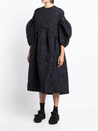 Simone Rocha floral-lace oversize dress in navy blue – voluminous puff sleeved dresses – romantic style fashion – romance inspired clothing – farfetch