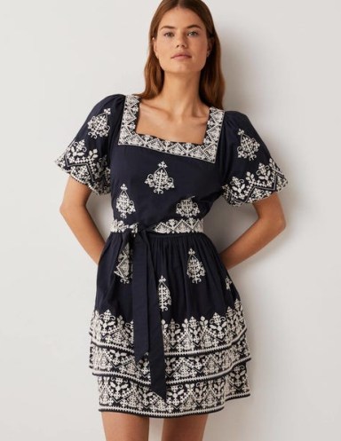 Boden Square Neck Rara Dress Navy, Ivory Embroidery – women’s dark blue cotton short sleeved square neck dresses – belted tie waist – layered tiered hem – fit and flare - flipped