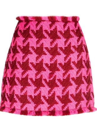 Versace houndstooth pattern mini skirt in pink/burgundy | textured check print frayed edge skirts | FARFETCH | designer clothes - flipped