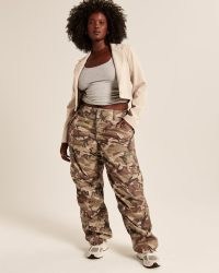 Abercrombie & Fitch Vintage Cargo Pants in Camo / women’s casual camouflage print side pocket trousers