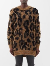 JUNYA WATANABE Leopard-print jacquard longline wool sweater in beige / women’s wild cat drop shoulder sweaters / womens relaxed fit animal pattern jumpers / matchesfashion