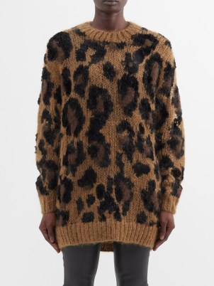 JUNYA WATANABE Leopard-print jacquard longline wool sweater in beige / women’s wild cat drop shoulder sweaters / womens relaxed fit animal pattern jumpers / matchesfashion - flipped