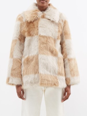 STAND STUDIO Nani checkboard faux-fur jacket in beige – women’s glamorous checkerboard winter coats – matchesfashion - flipped