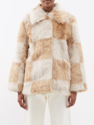 STAND STUDIO Nani checkboard faux-fur jacket in beige – women’s glamorous checkerboard winter coats – matchesfashion