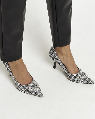 RIVER ISLAND BLACK BOUCLE EMBELLISHED HEELED COURT SHOES / checked pointed toe courts / tweed style fabric pumps - flipped