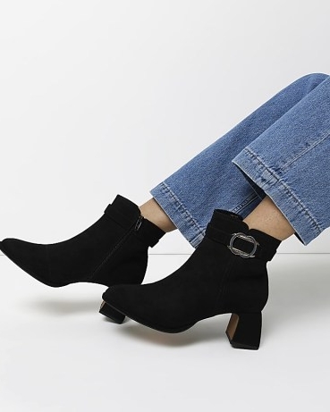 RIVER ISLAND BLACK WIDE FIT BUCKLE HEELED ANKLE BOOTS ~ buckled block heel booties