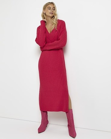 RIVER ISLAND PINK KNIT JUMPER MIDI DRESS ~ long sleeve V-neck sweater dresses ~ on-trend knitted fashion - flipped
