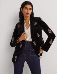 Boden 70s Tailored Blazer Black, Embroidered – women’s floral vintage inspired blazers – womens retro style jackets – 1970s look clothes
