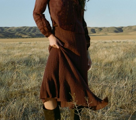 DÔEN CHANTAE SKIRT IN ANTIQUE WALNUT | brown silk / alpaca blend knitted skirts | women’s 70s vintage inspired fashion | womens retro style knitwear - flipped