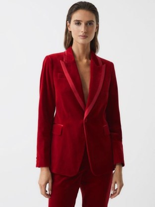 REISS BREE SINGLE BREASTED TAILORED VELVET BLAZER in RED – women’s luxe blazers – womens evening occasion jackets - flipped