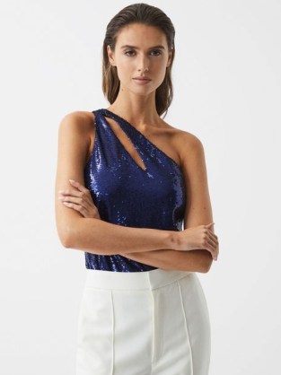 REISS SCARLETTE SEQUINED ONE-SHOULDER TOP BLUE – asymmetric sequinned cut out tops – party glamour – shimmering evening fashion – glittering bodysuits - flipped