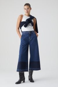 CLOSED A BETTER BLUE Leira Denim Culottes Dark Blue / tonal cropped wide leg jeans / colourblock fringed hem culotte trousers / women’s casual sustainable fashion