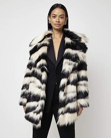 RIVER ISLAND BLACK ANIMAL PRINT FAUX FUR COAT – monochrome winter coats – women’s glamorous vintage style fashion - flipped