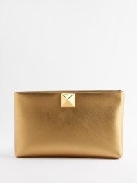 VALENTINO GARAVANI One Stud leather clutch bag in gold / glamorous occasion bags with minimalist design / luxe evening handbags