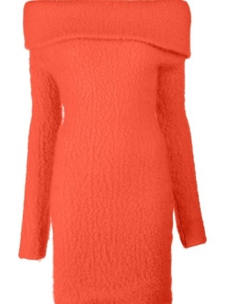 Hailey Bieber’s long sleeved, orange knit bardot bodycon, Isabel Marant Aria off-shoulder knitted dress. Worn with a pair of chunky black leather loafers and carrying a baby blue fluffy grab bag. Out for dinner at Nobu in Malibu, 29 November 2022 | celebrity going out evening fashion | models off duty dresses