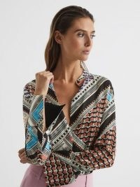 REISS EVERLY SCARF PRINT BLOUSE PINK / chic printed satin blouses / women’s feminine fluid fabric shirts