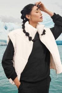 Alo Yoga RIBBED VELOUR MOUNTAIN SIDE PUFFER VEST in IVORY ~ chic padded zip up vests ~ women’s stylish gilets ~ sleeveless winter jackets