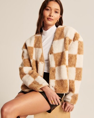 Abercrombie & Fitch Sherpa Liner Jacket in Brown Check – oversized faux shearling checkerboard jackets