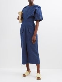 VICTORIA BECKHAM Tailored Japanese-denim utility dress in blue – structured utilitarian dresses – cinched waist
