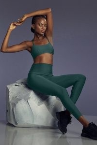 alo yoga 7/8 HIGH-WAIST AIRLIFT LEGGING MIDNIGHT GREEN ~ women’s sports leggings