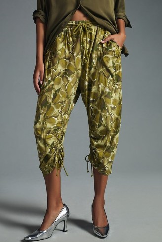 Daily Practice by Anthropologie Arid Crop Trousers in Green