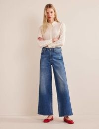 Boden High Rise Wide Leg Jeans in Mid Vintage | women’s blue denim clothes